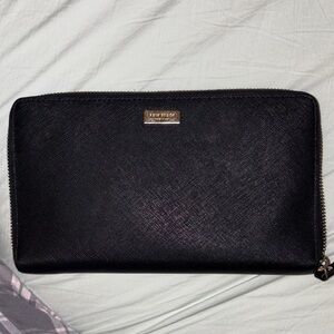 Kate Spade Elegant Black Clutch Zipper Wallet